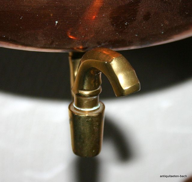 Antiker Wasserspender,Lavabo, Kupfer, Messing, Innen vernickelt