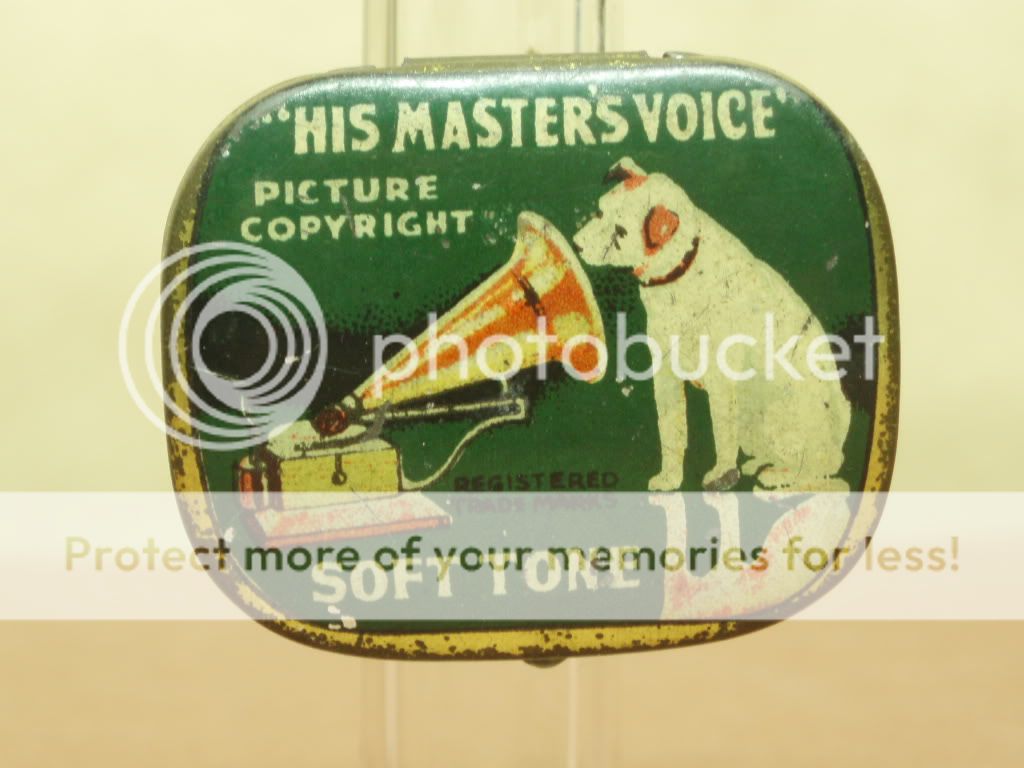 HIS MASTERS VOICE HIV GRAMOPHONE NEEDLE LITHO TIN BOX FULL NEEDLES 